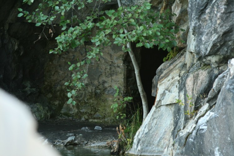 В этой штольне можно погулять