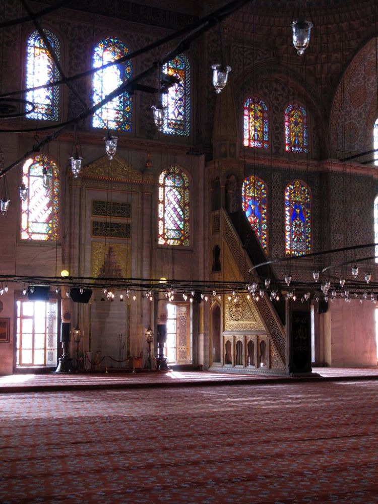 Минбар в мечети