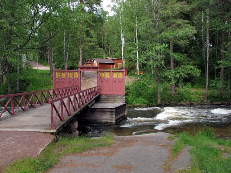 Вход не сфотографировал, только выход