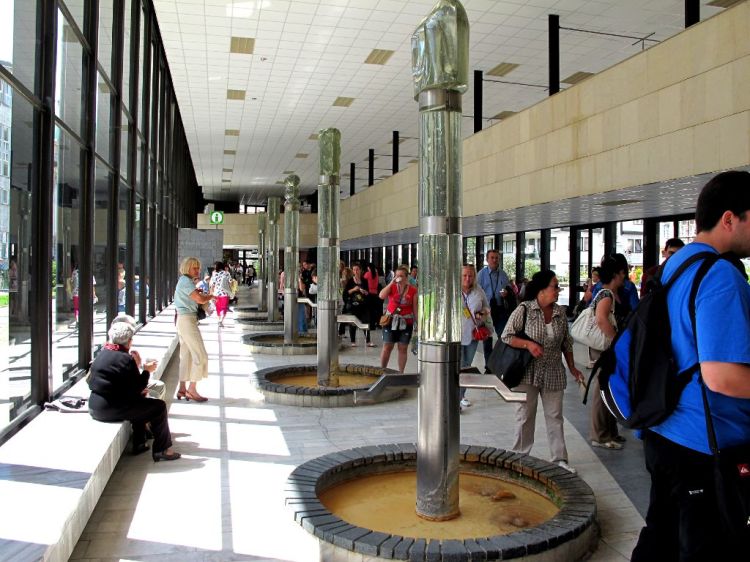 Раздача воды