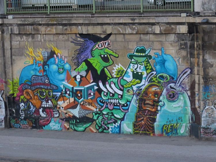 Граффити монстров