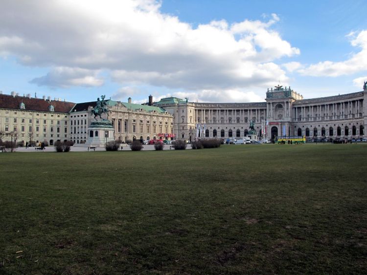 Библиотека