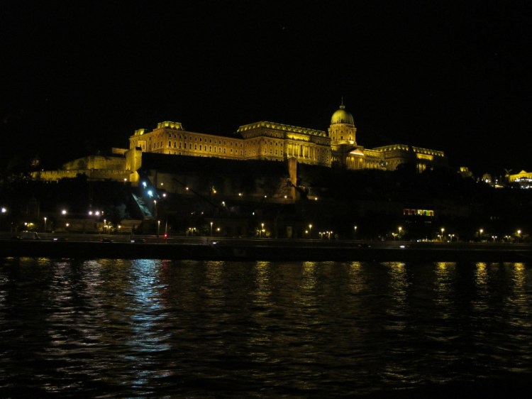 Чуть ближе, чуть темнее