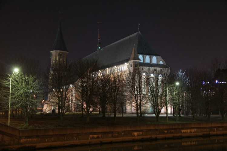 Собор, вид сзади